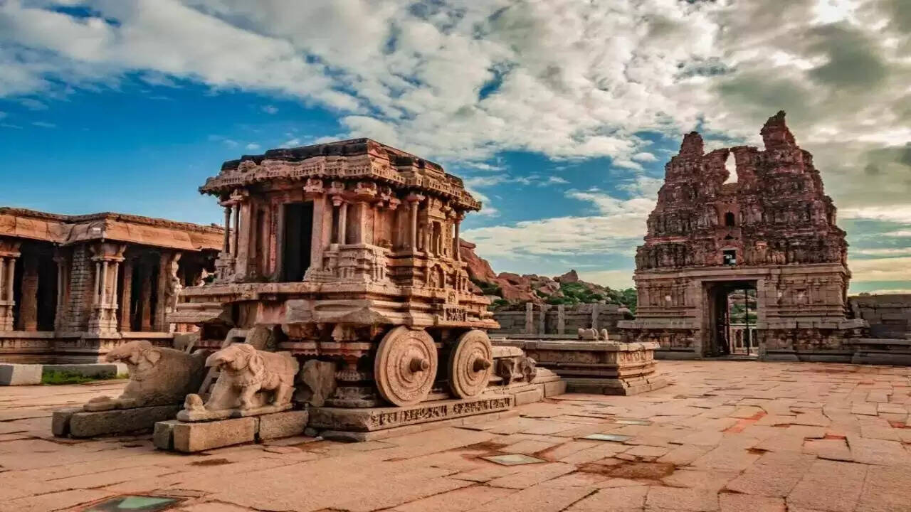 మహిళలు నిర్మించిన భారతదేశంలో ప్రసిద్ధ స్మారక చిహ్నాలు; కొన్ని యునెస్కో హెరిటేజ్ సైట్లు
